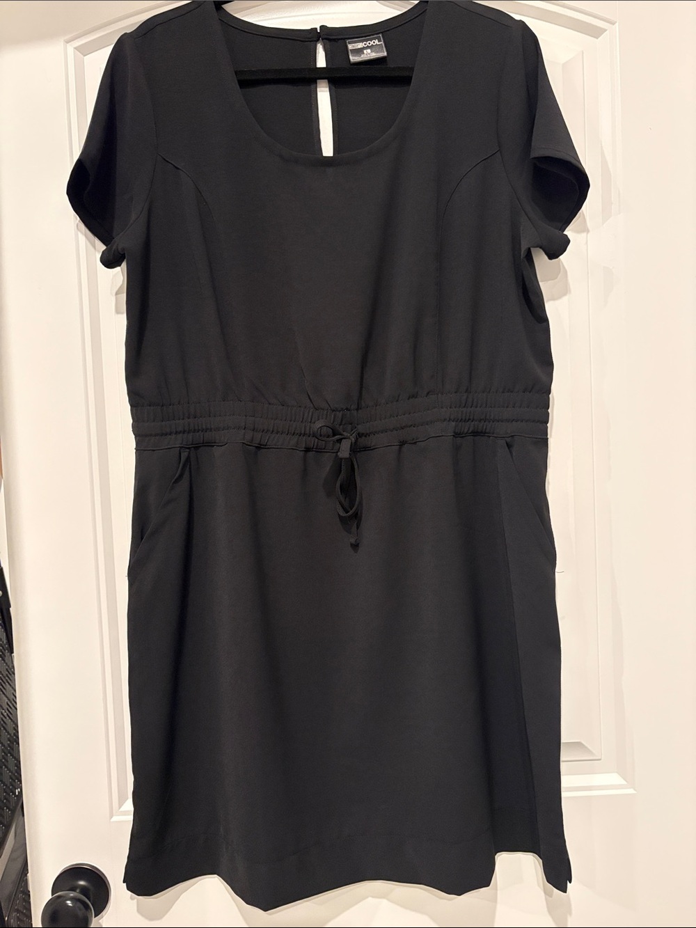 Women’s 32 Degrees Cool Black Short-Sleeve Scoop Neck Drawstring Waist Dress